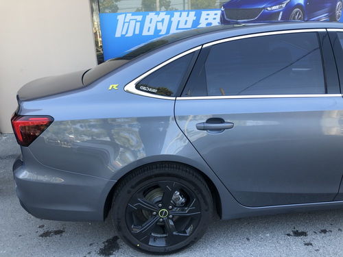金属膜和纳米陶瓷膜两者汽车贴膜是有什么差别